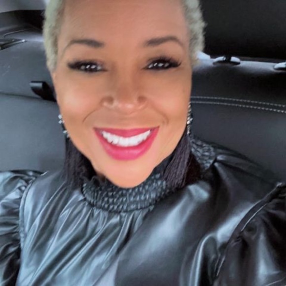 Meet your Posher, Nikki - Picture 1 of 1